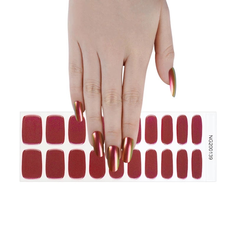 Berry Crumble Colour Shift Semi-Cured Gel Nail Wrap