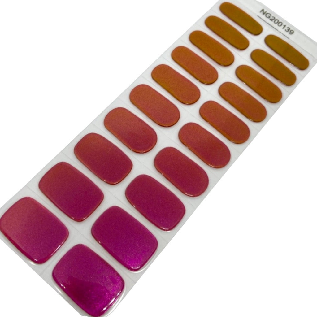 Berry Crumble Colour Shift Semi-Cured Gel Nail Wrap