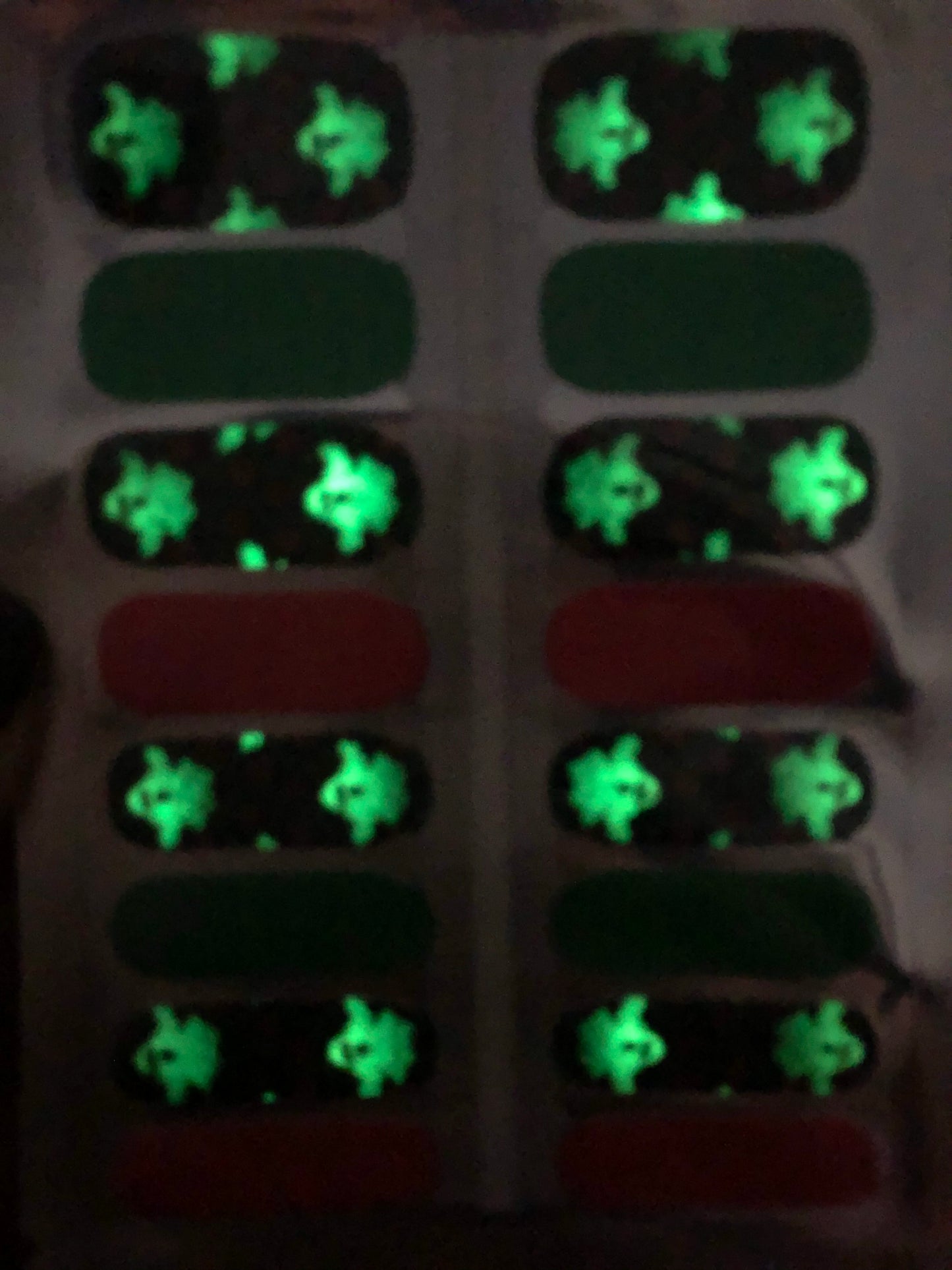 Hey Bootiful! (Glow in the dark)