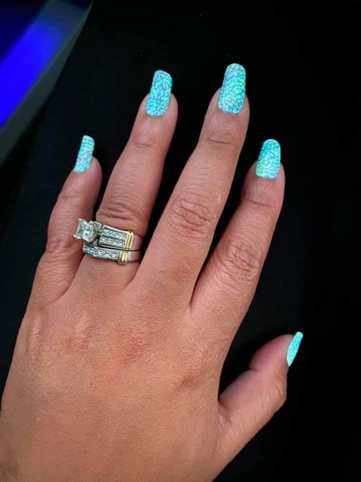 Glowing Florals (Glow In The Dark)