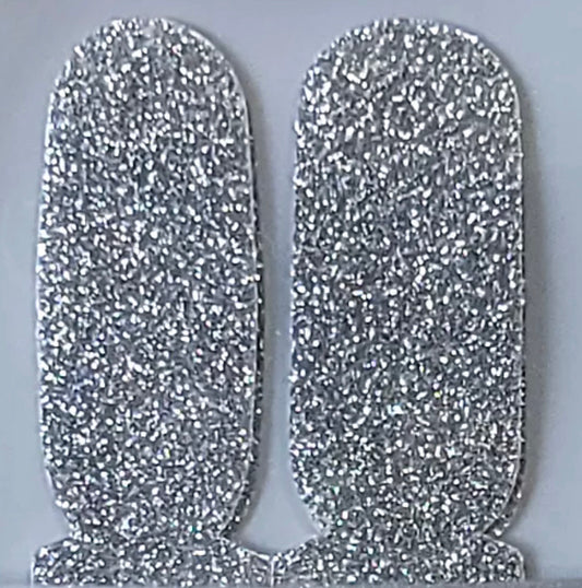 Light Silver Foursies Accent