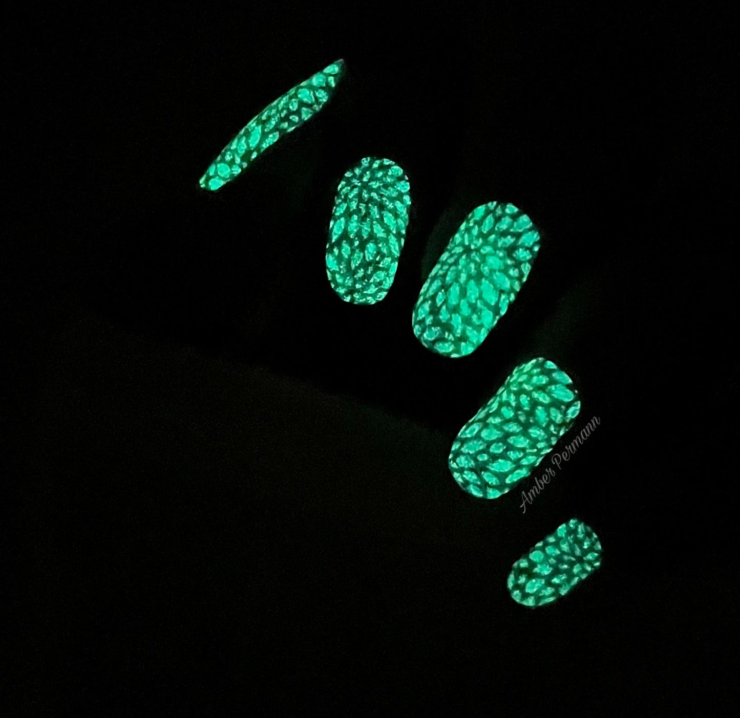 Glowing Florals (Glow In The Dark)