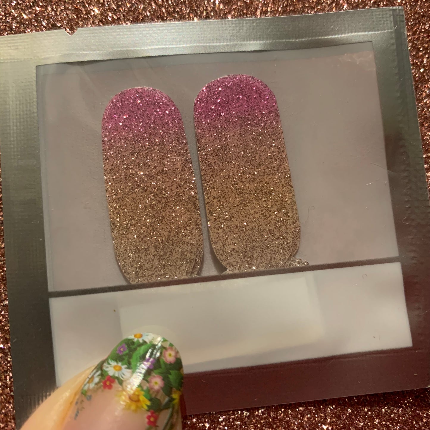 Peachy Pink Ombré Foursies Accent