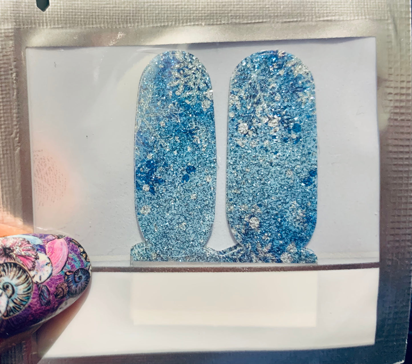 Snowflake Sparkle Foursies Accent