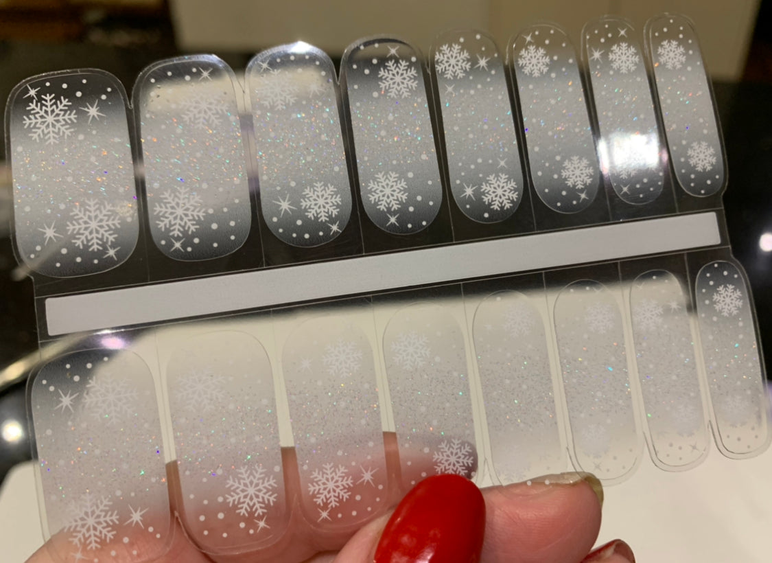 Shimmering Snowflakes Semi-Cured Gellies Nail Wrap