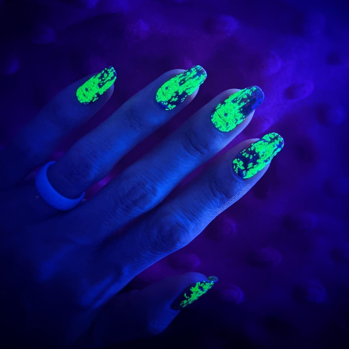 Glowing Splatter (Glow In The Dark) - Limited Edition - Designs By Ramonica