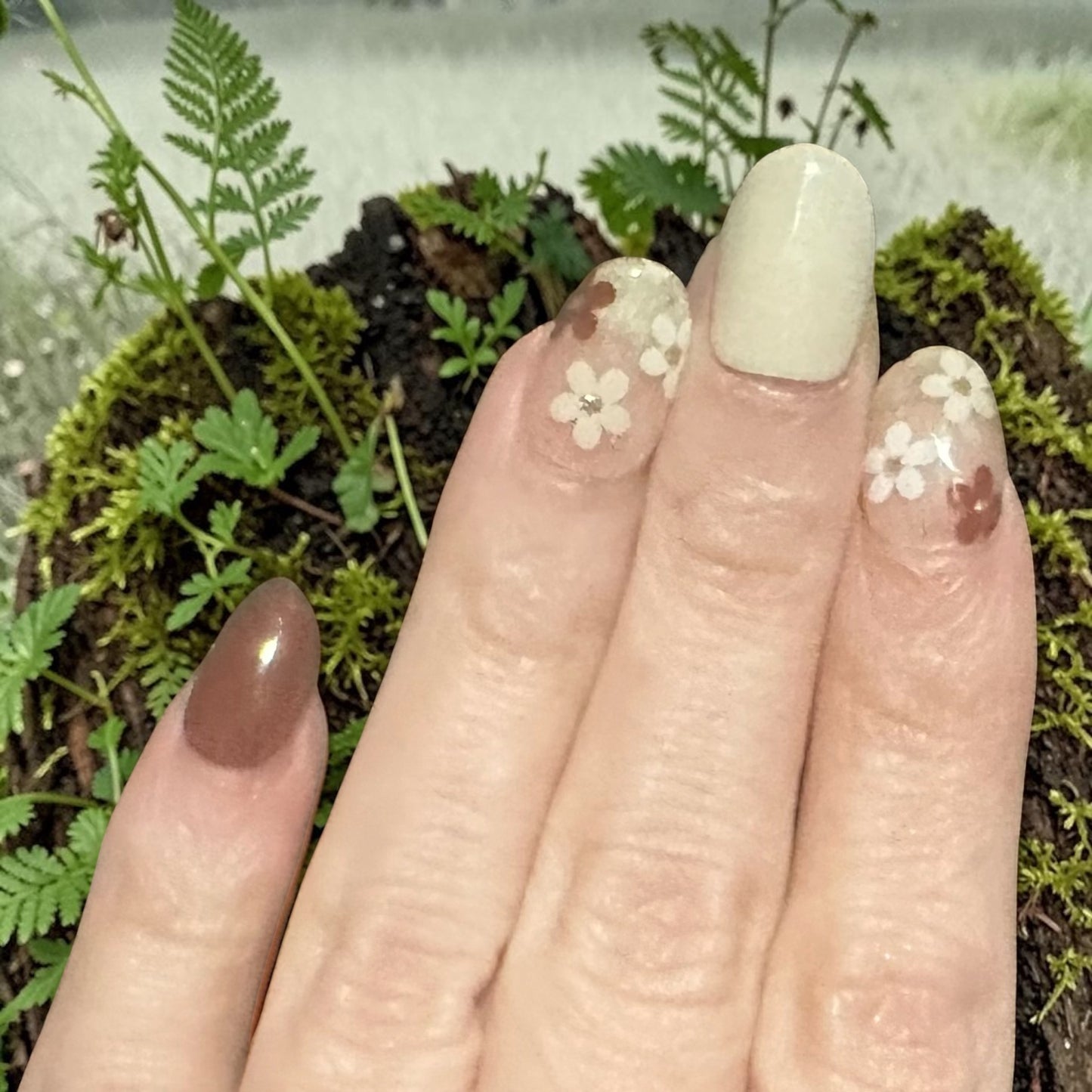 Bloom Vibes Semi-Cured Gel Nail Wrap